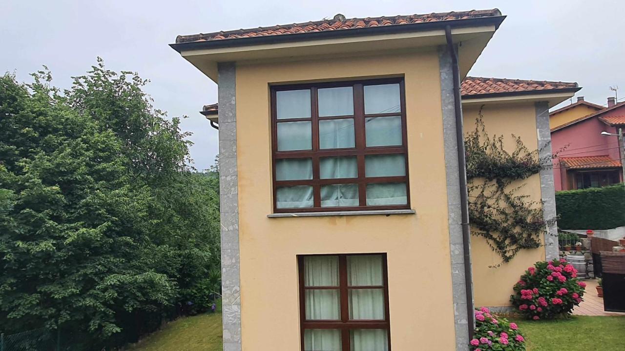 Vivienda Vacacional Villa Maruja Andrín Eksteriør bilde