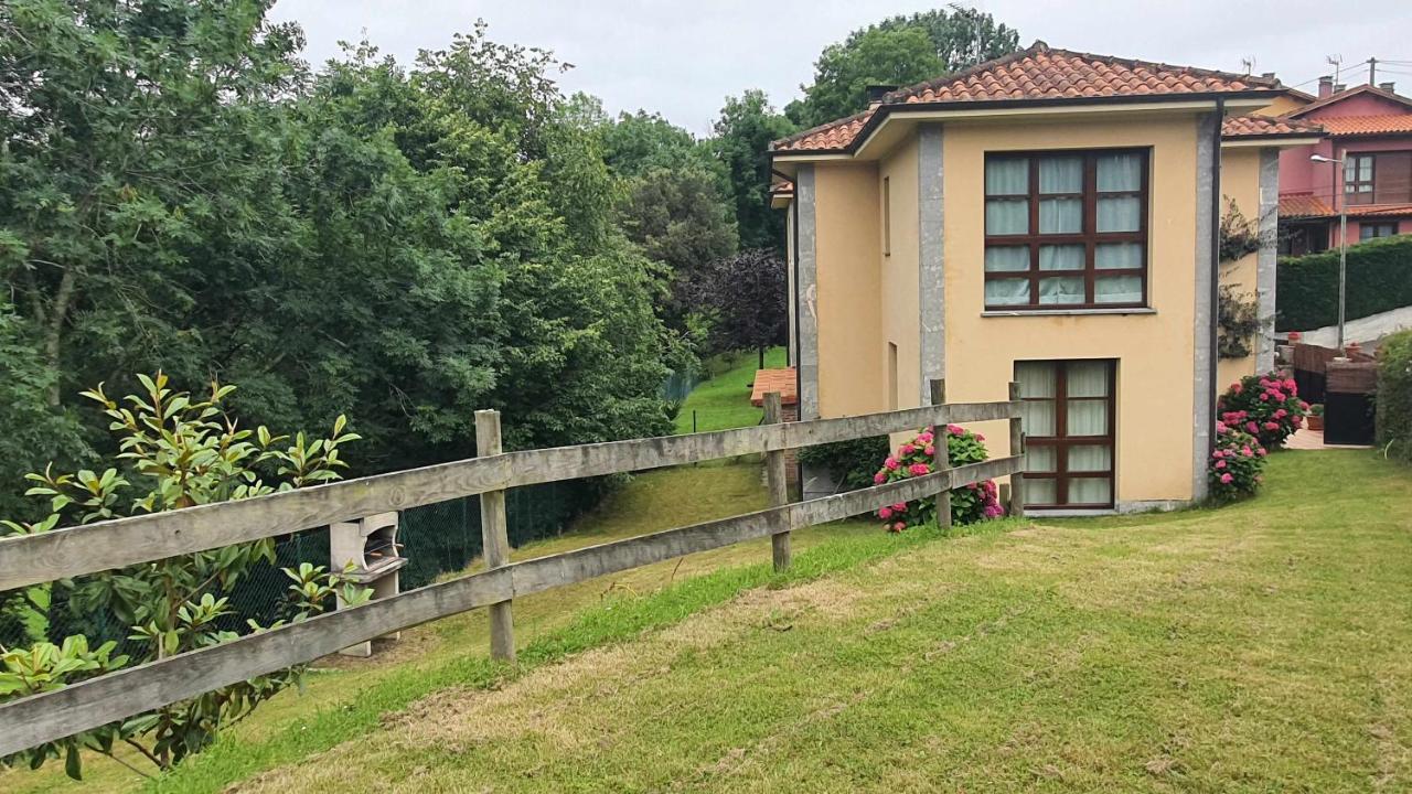 Vivienda Vacacional Villa Maruja Andrín Eksteriør bilde